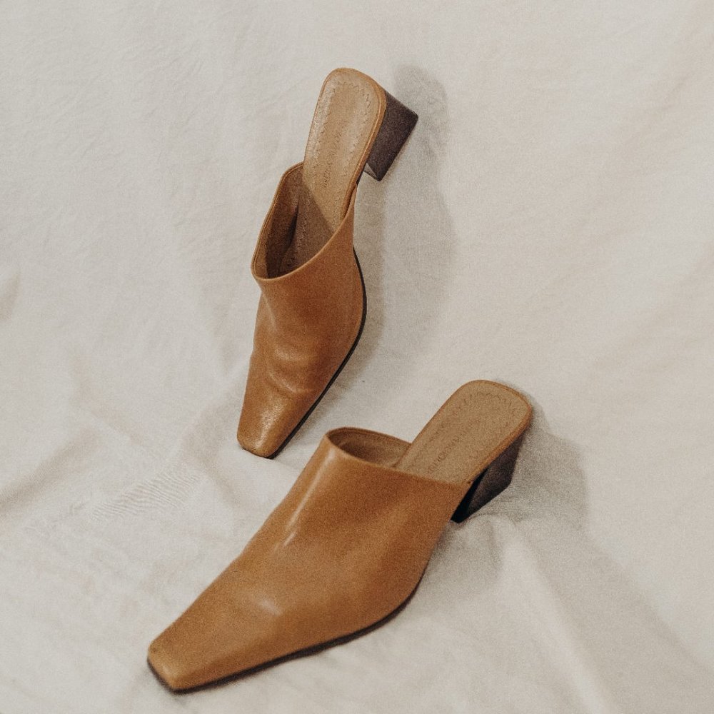 Vintage Enzo Angiolini Leather Heel Mules - Picture 3 of 6